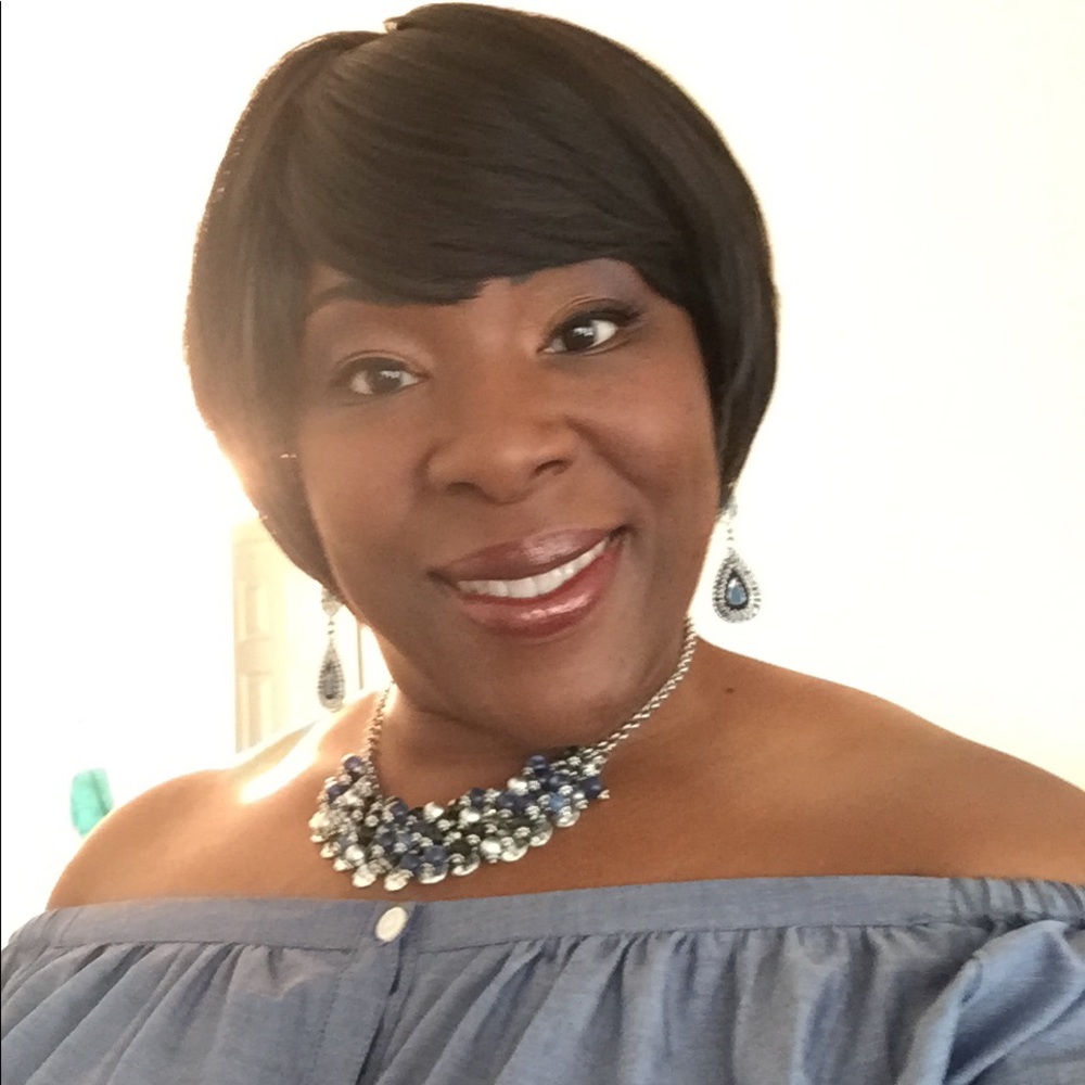 Meet your Posher, Sangai